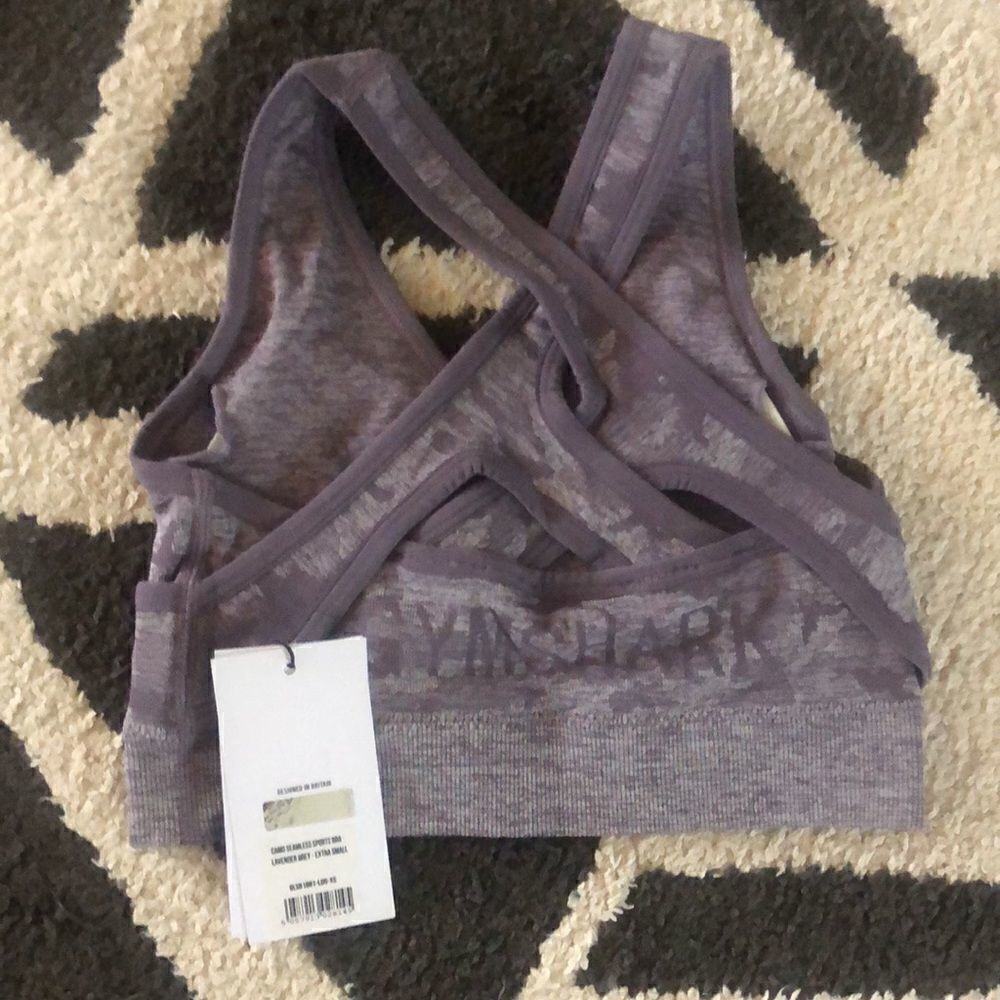 Gymshark Sports Bra Adapt Camo Seamless Lavender Gray Camouflage SZ XS NWT